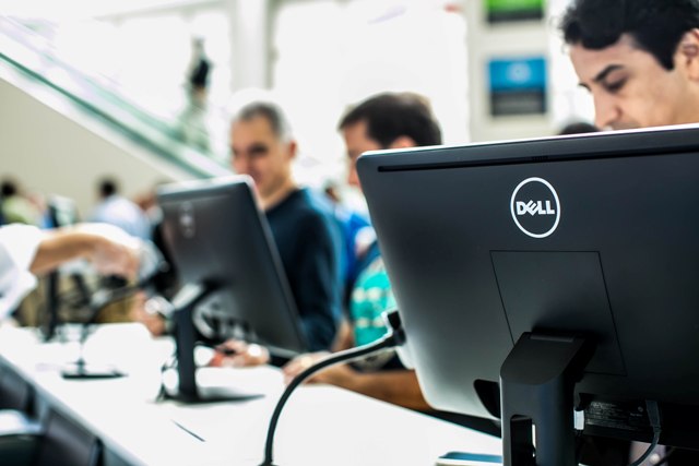 Dell تتربع على عرش قائمة الشركات الأسرع نمواً في العالم