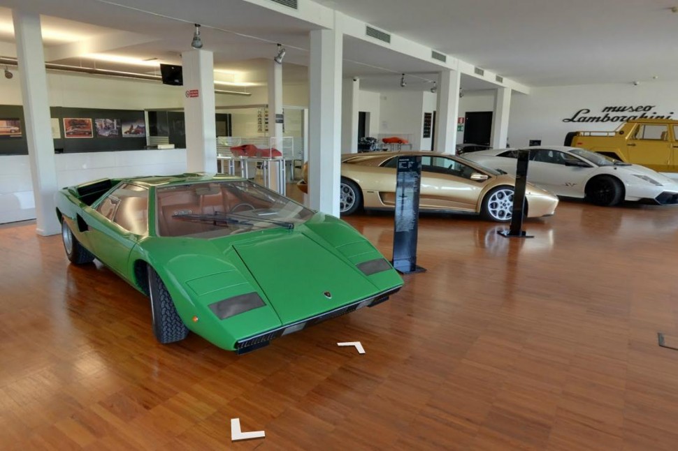جولة من غوغل في متحف سيارات لامبورغيني