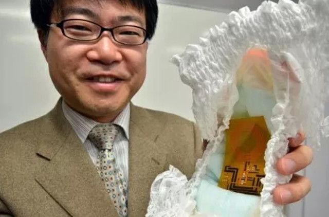 باحثون يابانيون يكشفون عن حفاضات ذكية