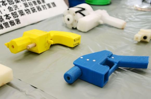 اعتقال ياباني صنع أسلحة باستخدام طابعة ثلاثية الأبعاد
