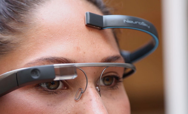 تطبيق جديد يتيح التحكم في نظارات غوغل ذهنيا