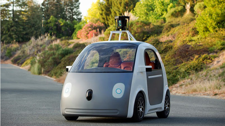 غوغل تختبر سيارة ذاتية القيادة