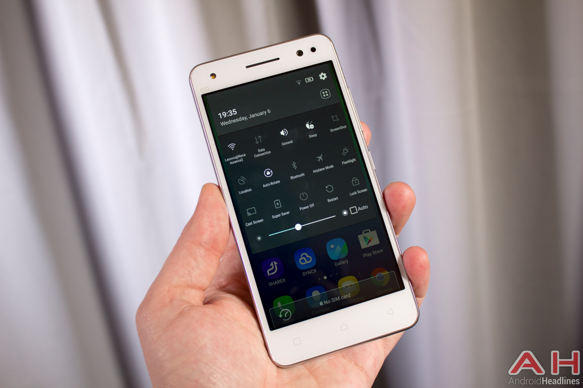 لينوفو تطلق هاتف Vibe S1 Lite الذكي بمواصفات عالية وسعر 199 دولار فقط
