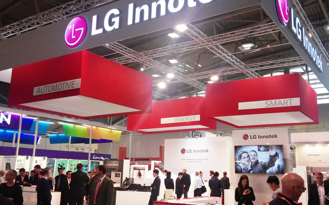 أبل تتعاون مع LG Innotek لإطلاق هواتف آيفون بتقنية 3D