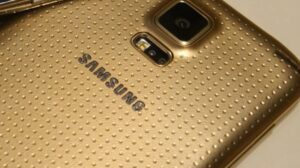Galaxy S5 - $ 649