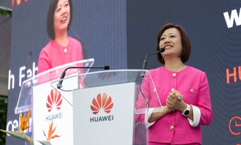 هواوي تدشن مشاركتها في المؤتمر العالمي للهواتف المحمولة 2024