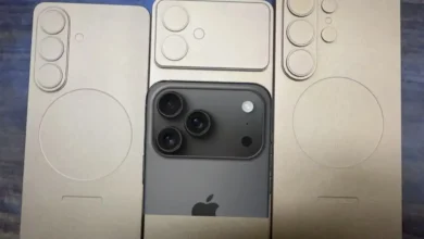 الهاتفان يتشابهان بالمستطيل الذي يحمل الكاميرات