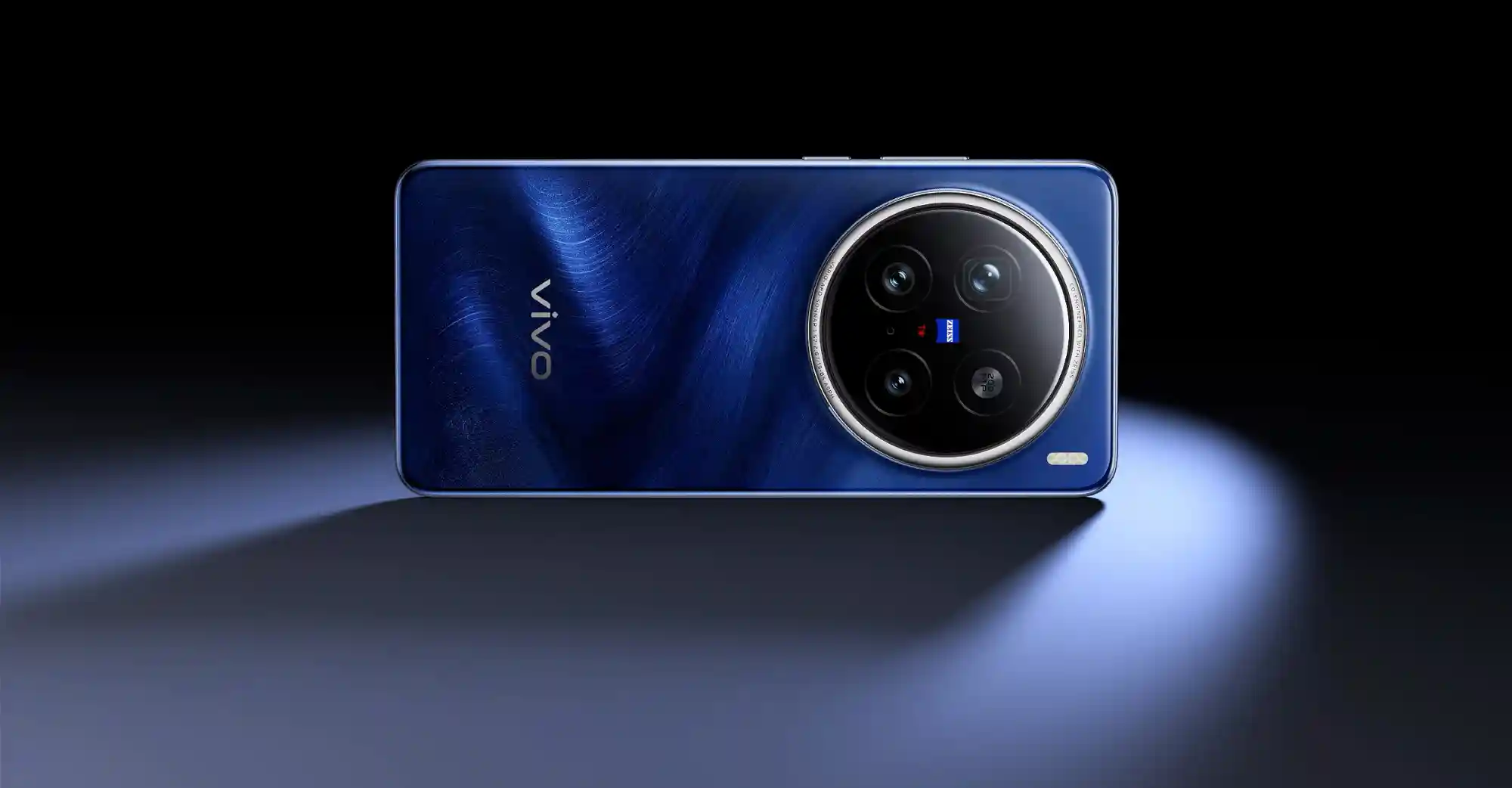 هاتف فيفو X300 Pro سيكون بكاميرا أقوى من X200 Pro الظاهر في الصورة