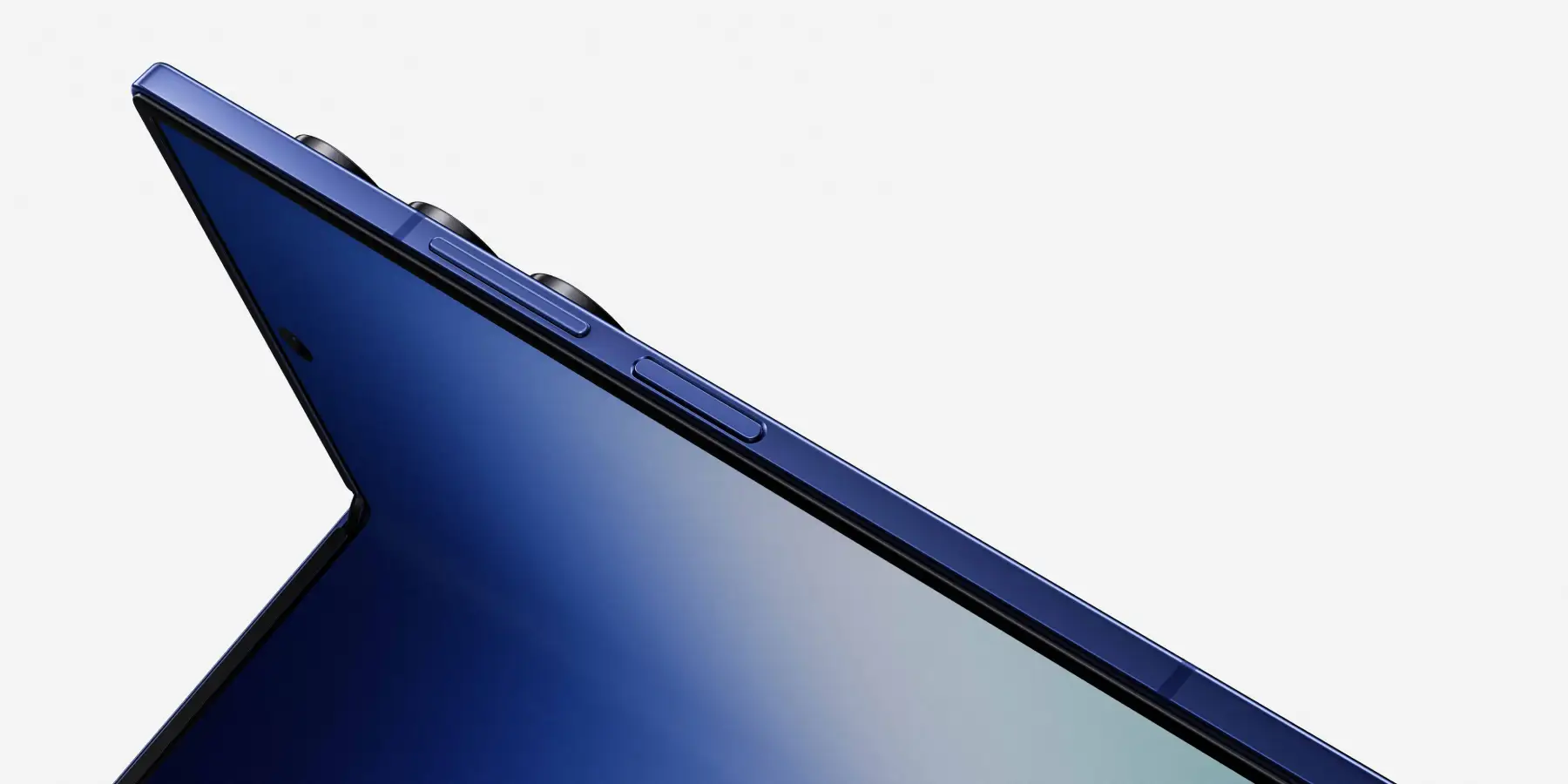 جهاز سامسونج الجديد يطوى 3 مرات بخلاف Galaxy Z Fold في الصورة الذي يطوى مرتين
