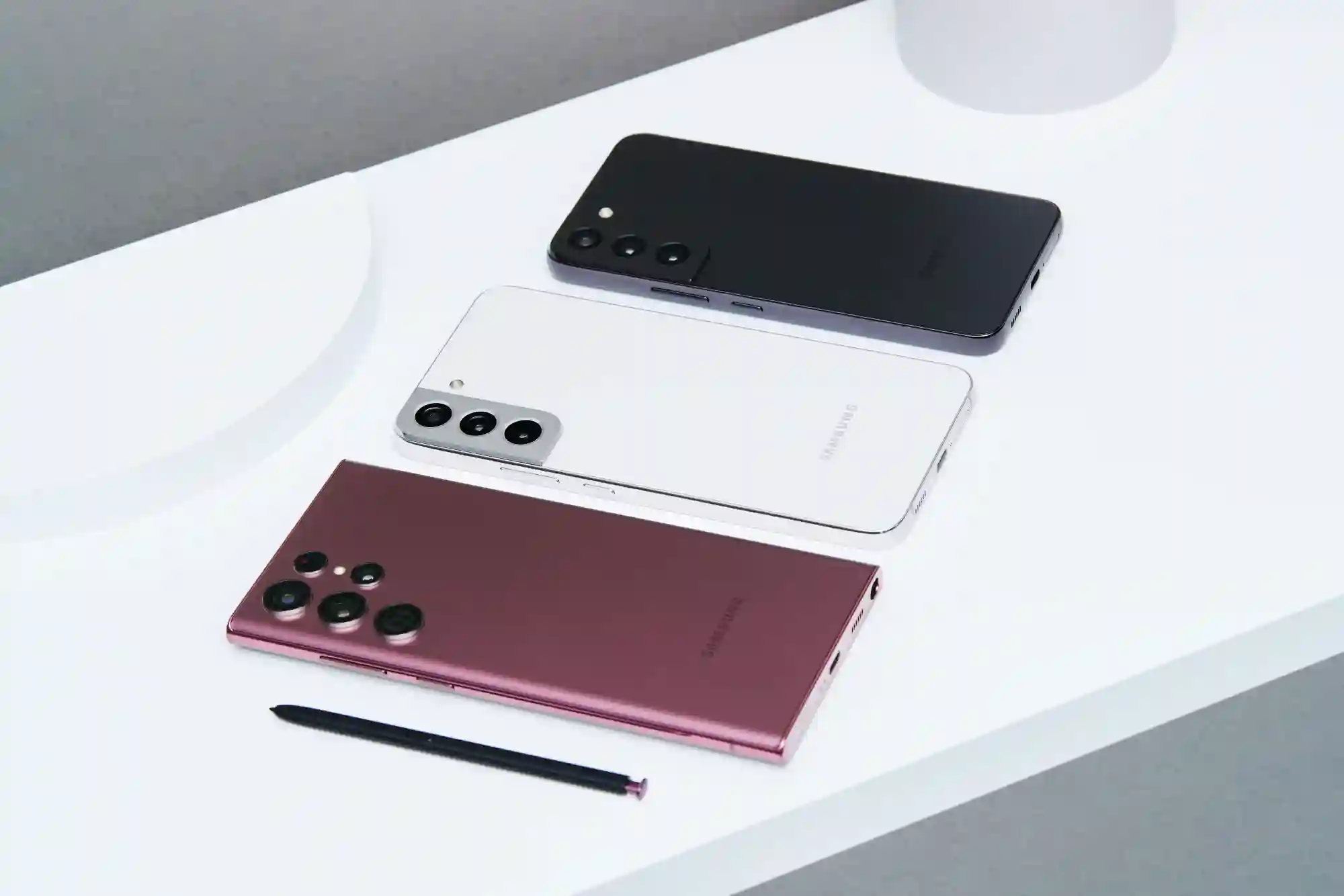 هواتف جالكسي إس 22 حصلت على واجهة One UI 8 بنظام أندرويد 16