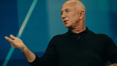 ليس في أمازون.. الذكاء الاصطناعي يعيد جيف بيزوس إلى الأدوار التشغيلية