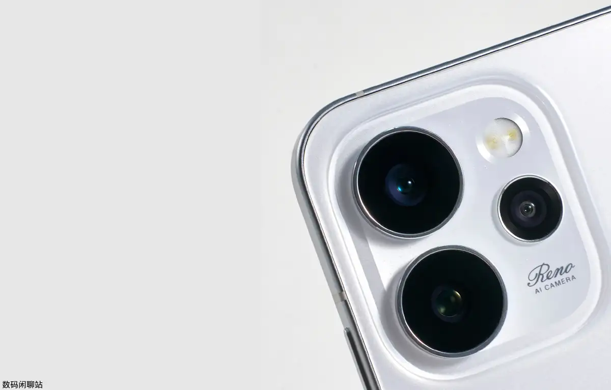 هواتف رينو 15 ستأتي بكاميرات 200 ميجابكسل