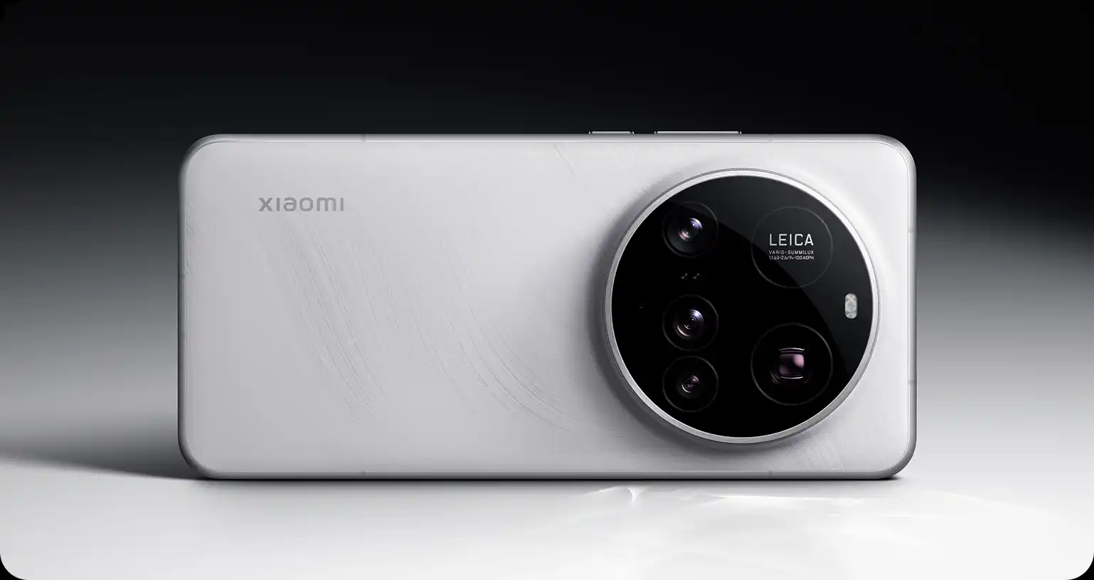 ستتميز نسخة 17 ألترا بإطار دائري ضخم للكاميرا في الخلف تماما مثل Xiaomi 15 Ultra