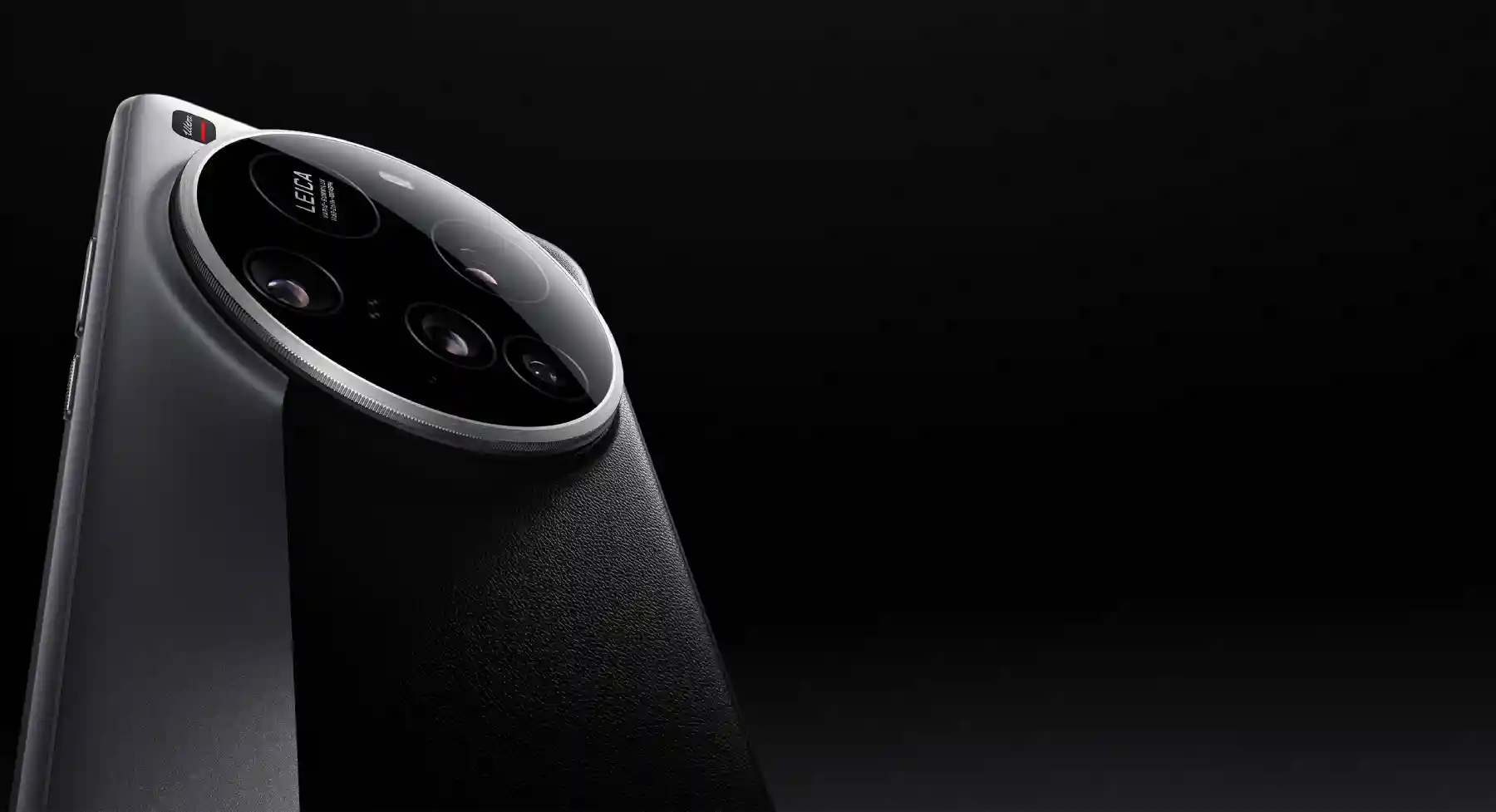 الصورة لهاتف Xiaomi 15 Ultra الذي سيكون شاومي 17 ألترا خليفة له