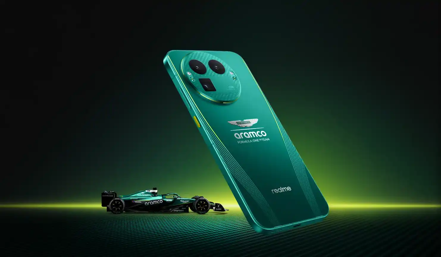 هذا هو التعاون الثاني بين ريلمي وأستون مارتن