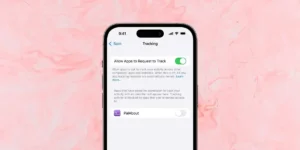 أبل تهدد بمنع أقوى ميزات آيفون بسبب اتهام بولندي