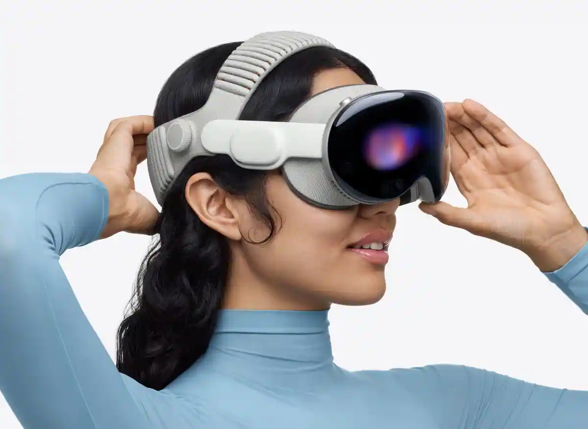 بعد عامين من الإطلاق.. كيف عالجت أبل أكبر عيوب نظارات Vision Pro